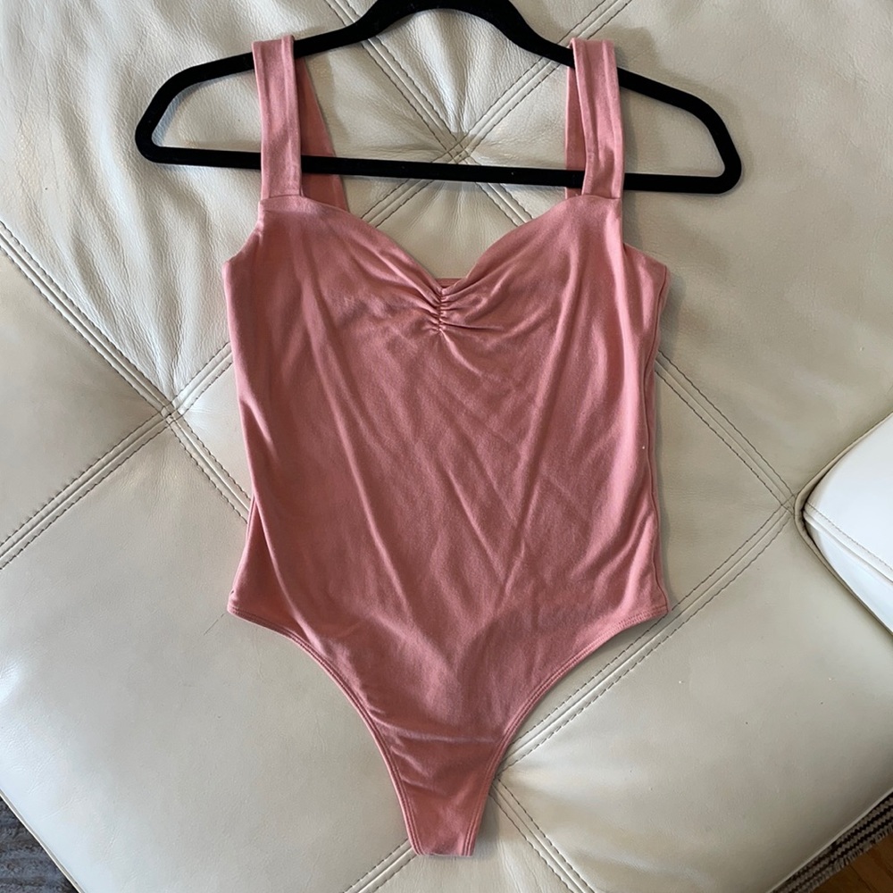 Aritzia Wilfred Pink Bodysuit